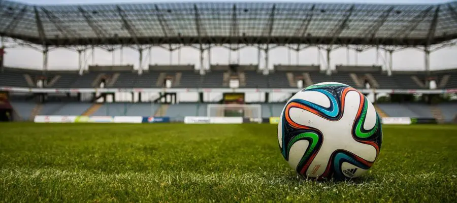 Un especialista en la construcción de edificios deportivos te apoya en tus proyectos